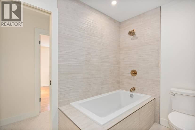 7007 Kenosee Place SW — photo 34 of 40