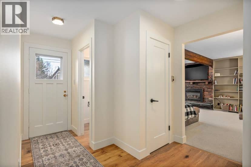 7007 Kenosee Place SW — photo 22 of 40