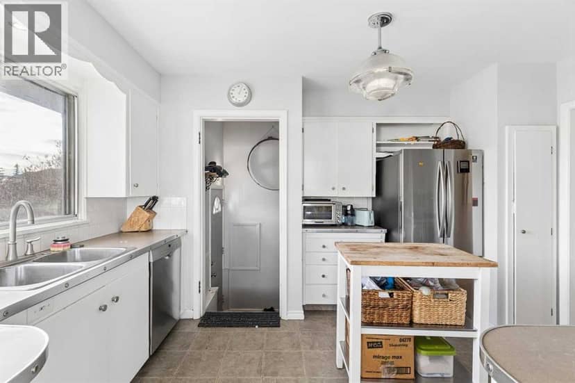 56 Hunter Street NW — photo 11 of 29