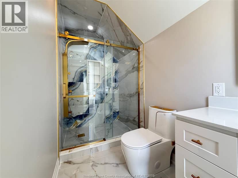 2870 Alexandra Avenue — photo 30 of 40