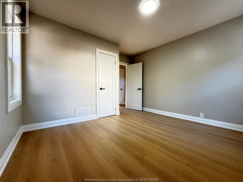 2870 Alexandra Avenue — photo 22 of 40