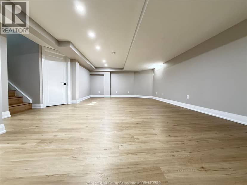2870 Alexandra Avenue — photo 40 of 40