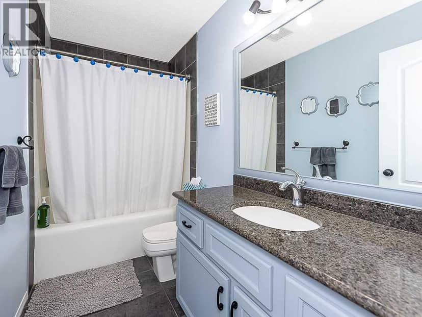 150 Hampstead Close NW — photo 34 of 40