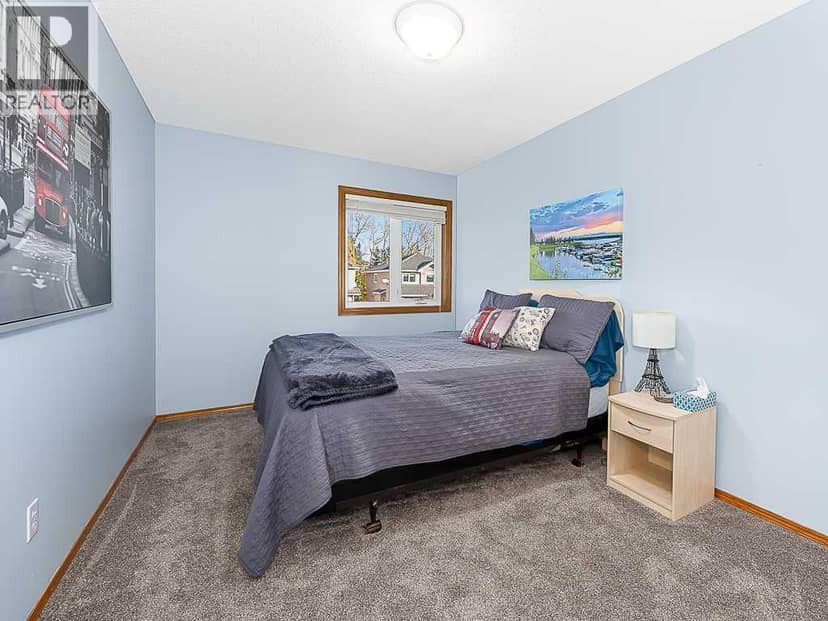 150 Hampstead Close NW — photo 35 of 40