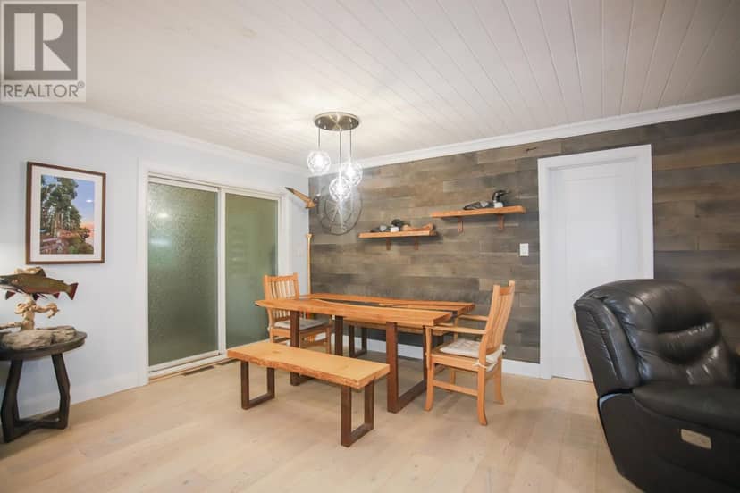 1602 Pineshores RD — photo 14 of 40