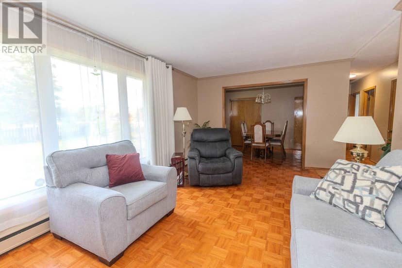 13 Pentagon BLVD, Sault Ste. Marie, photo 4