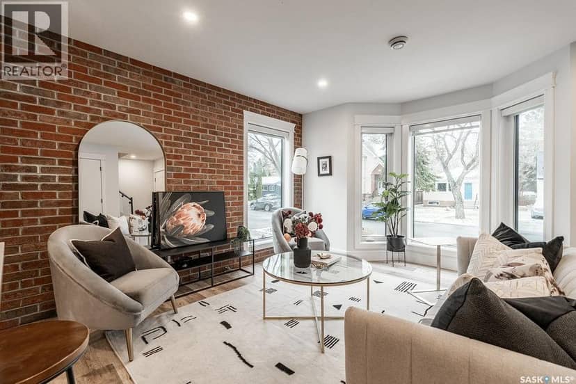 1007 Osler STREET — photo 15 of 40