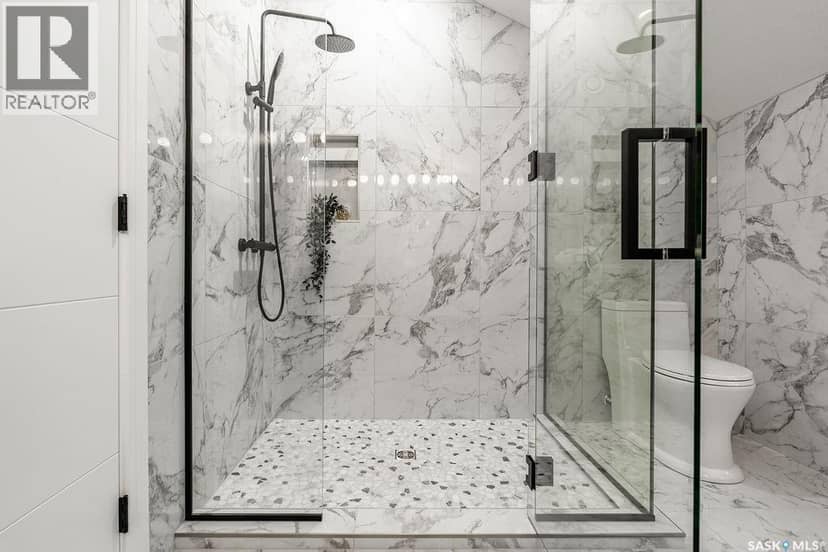 1007 Osler STREET — photo 32 of 40