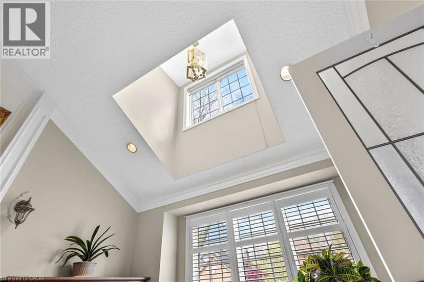 1 CAPTAIN TENBROCK Terrace, St. Catharines, photo 8