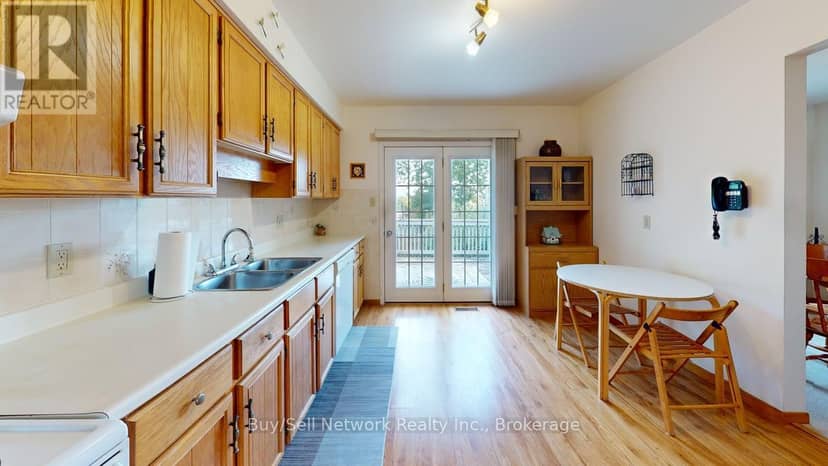 2565 Marsdale Drive, Peterborough, photo 5