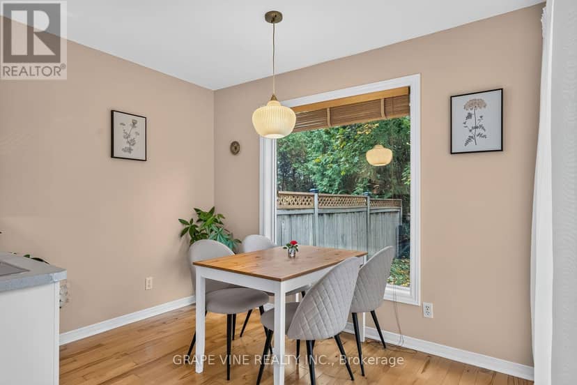 22 Hodgson Court — photo 10 of 35