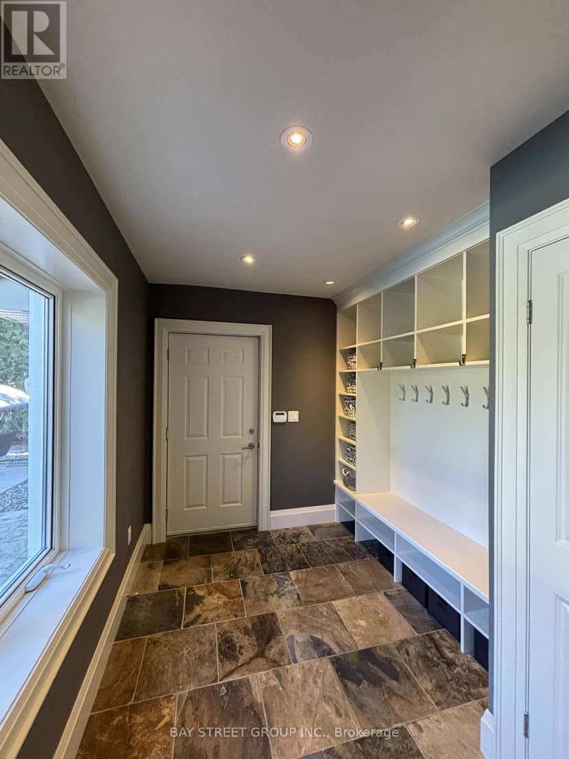 8 Dodie Street — photo 9 of 26