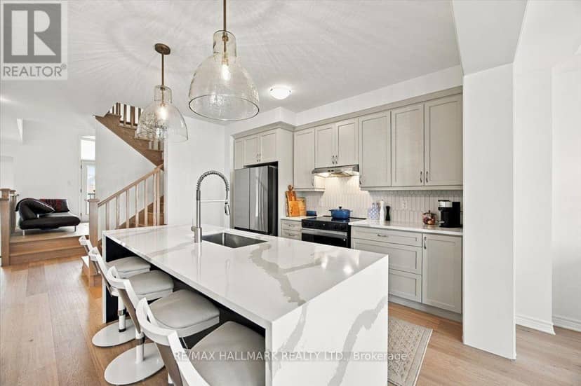 545 Mika Street, Innisfil, photo 8