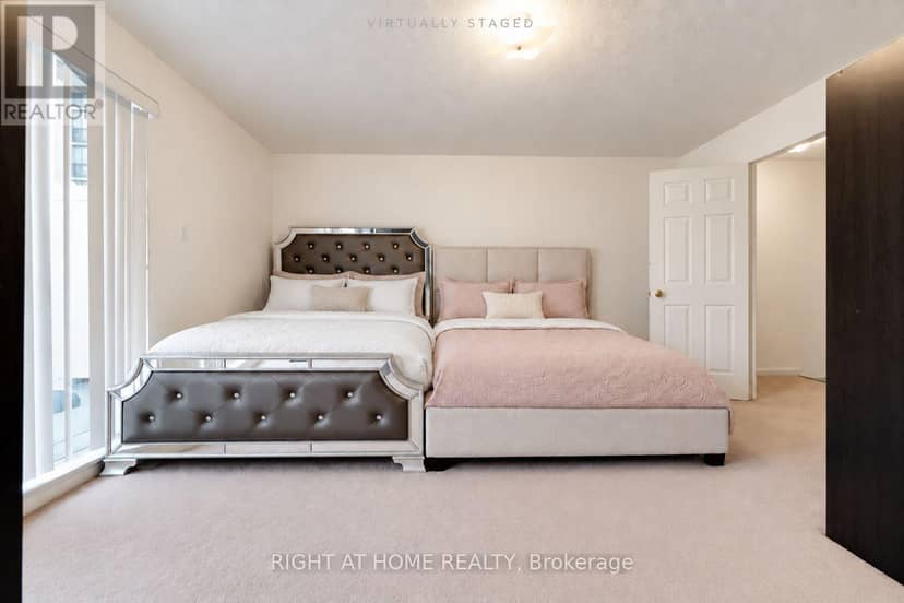 2095 - 55 George Appleton Way — photo 18 of 27