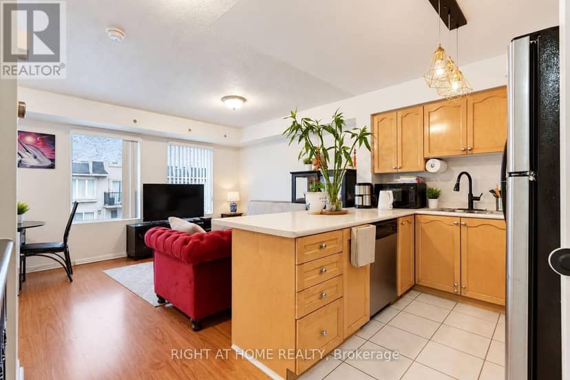 2095 - 55 George Appleton Way, Toronto, photo 4