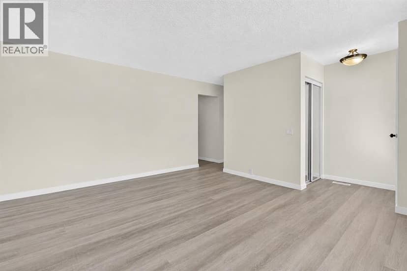 1816 Lynnover Road SE — photo 10 of 40
