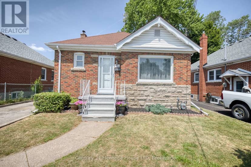 6477 Barker Street, Niagara Falls