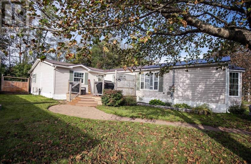 12 Kent Drive, Amherst