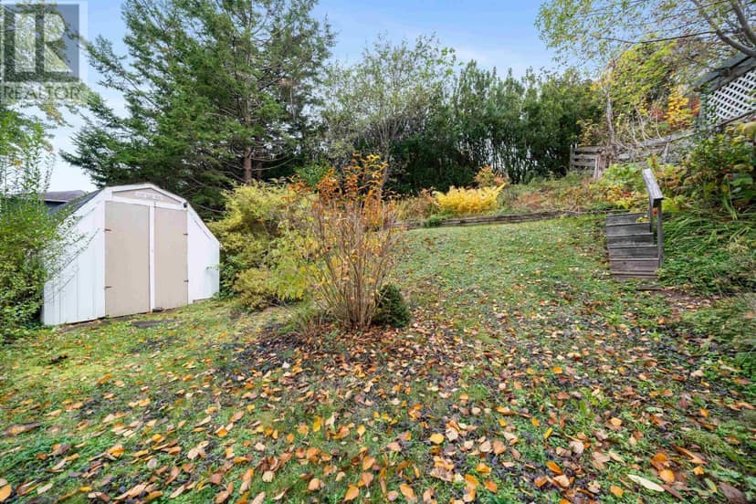 213 Crichton Avenue, Dartmouth, photo 6