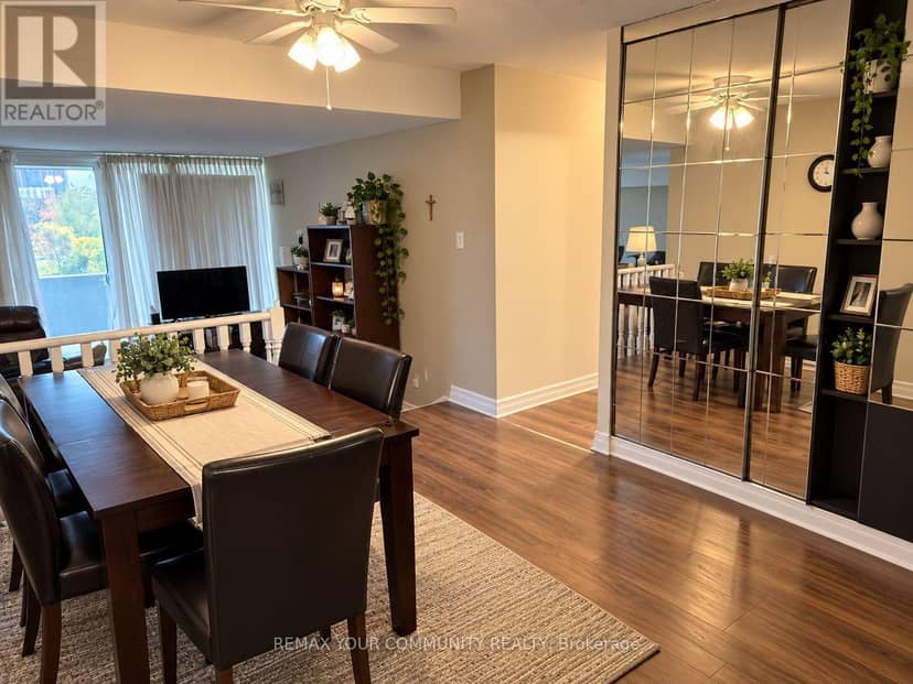 803 - 260 Scarlett Road — photo 13 of 15