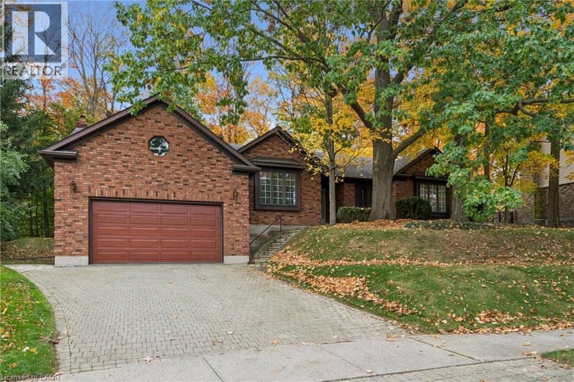 35 HUNTINGDALE Drive, Kitchener