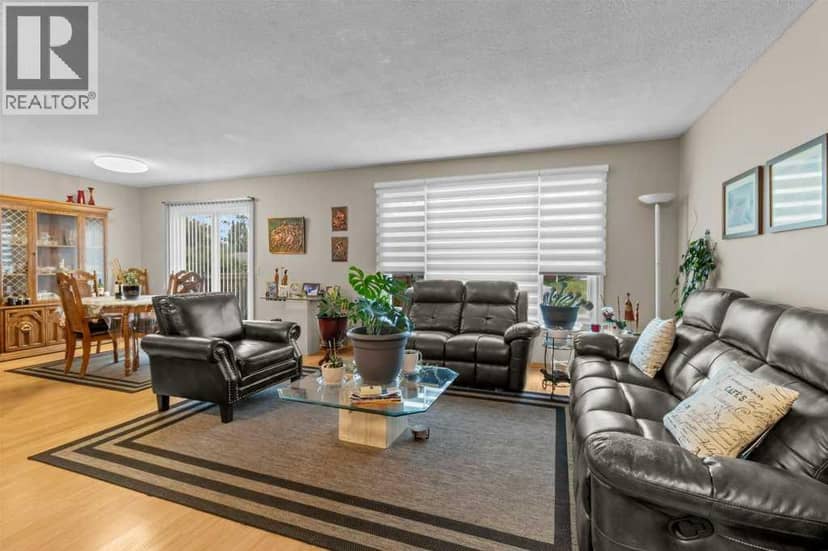46 Meadowview Close, Sylvan Lake, photo 2