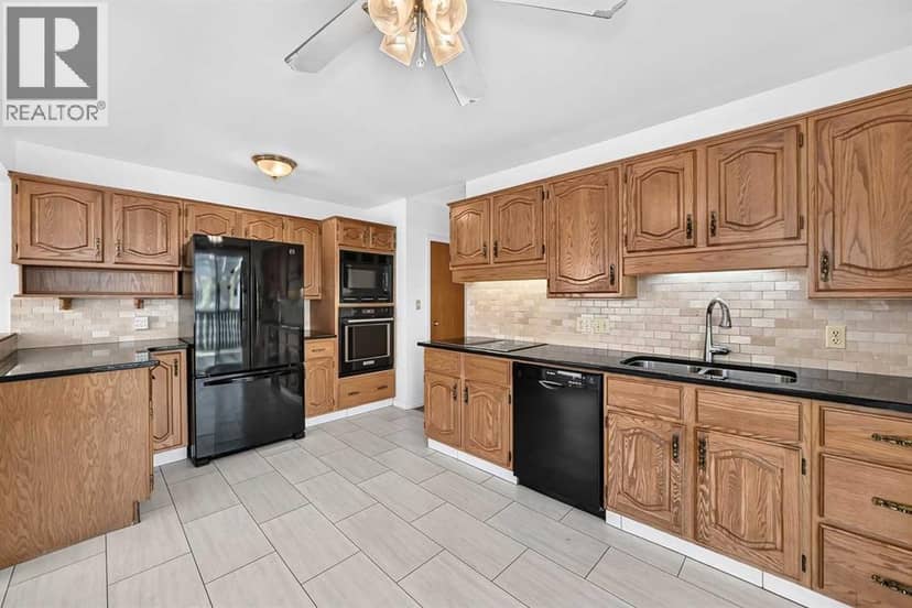 1040 Motherwell Road NE, Calgary, photo 7