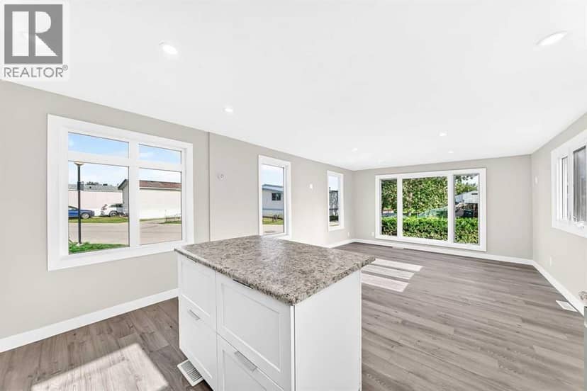 906, 1101 84 Street NE, Calgary, photo 5