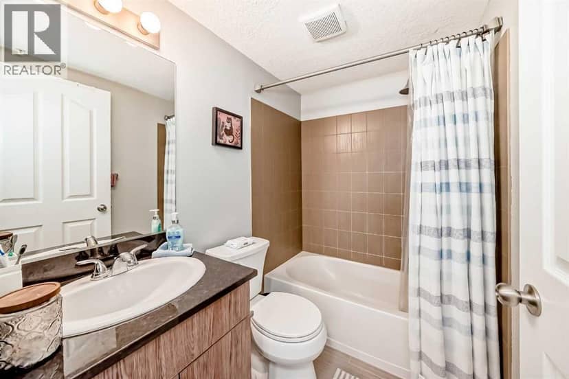 1305, 403 Mackenzie Way SW — photo 20 of 32