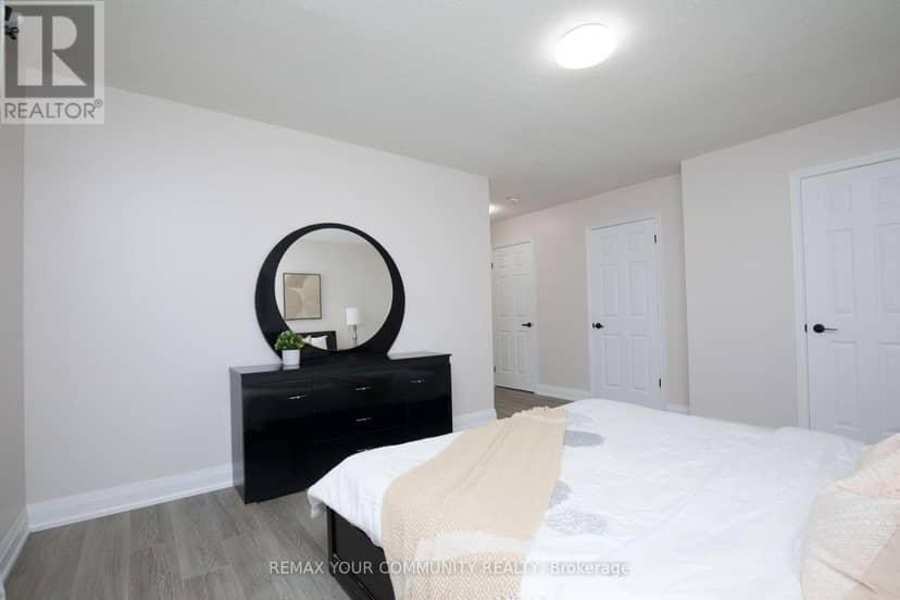 27 Moffatt Avenue — photo 15 of 40