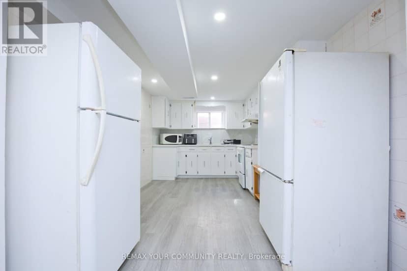 27 Moffatt Avenue — photo 24 of 40