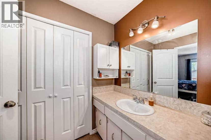 52 Beacham Road NW — photo 13 of 29