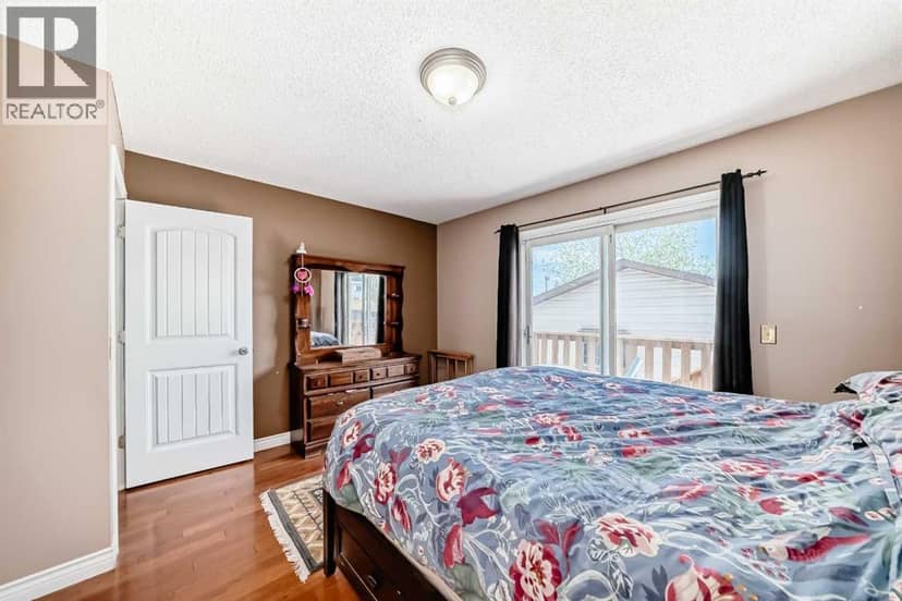 52 Beacham Road NW — photo 12 of 29