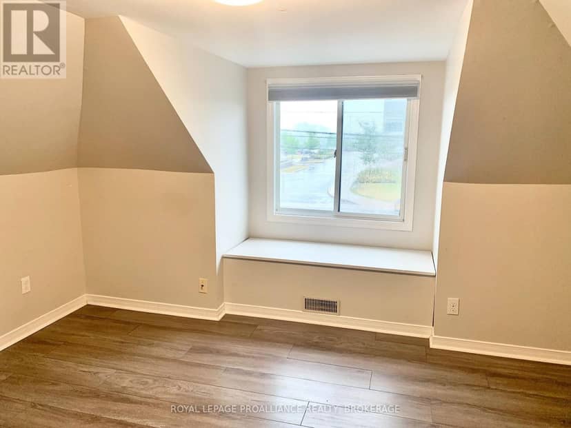 818 Division Street — photo 10 of 18
