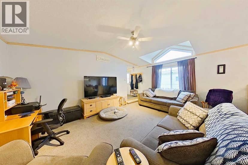 308 1A Avenue SW — photo 11 of 40