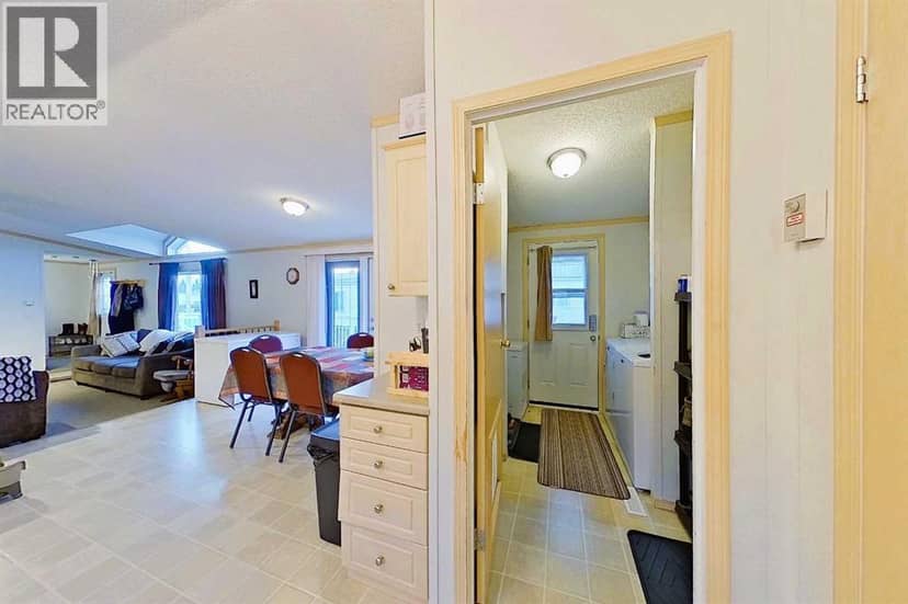 308 1A Avenue SW — photo 22 of 40