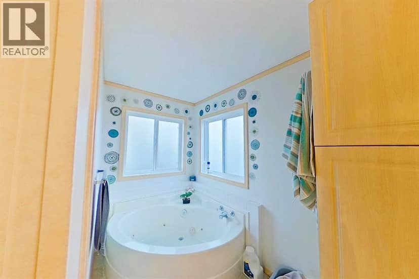 308 1A Avenue SW — photo 32 of 40