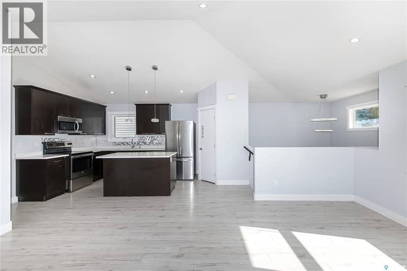 3742 33rd STREET W, Saskatoon, photo 6