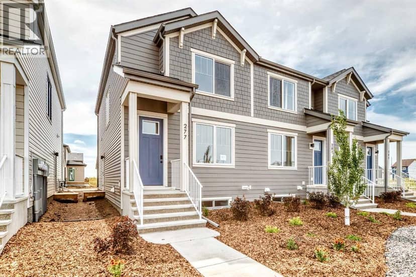 277 Heirloom Way SE, Calgary, photo 2