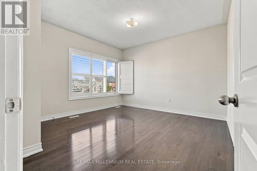 109 Alistair Crescent — photo 26 of 40