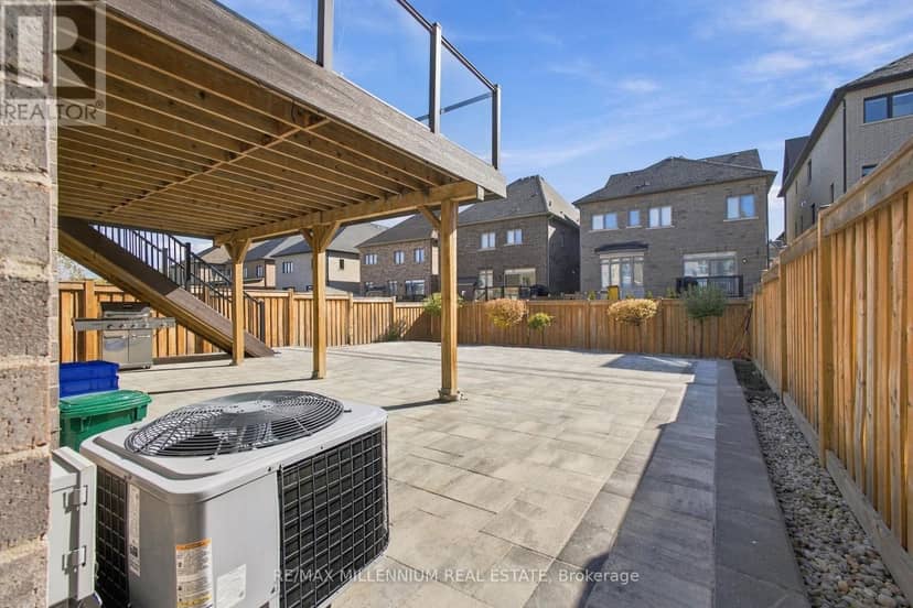 109 Alistair Crescent — photo 40 of 40