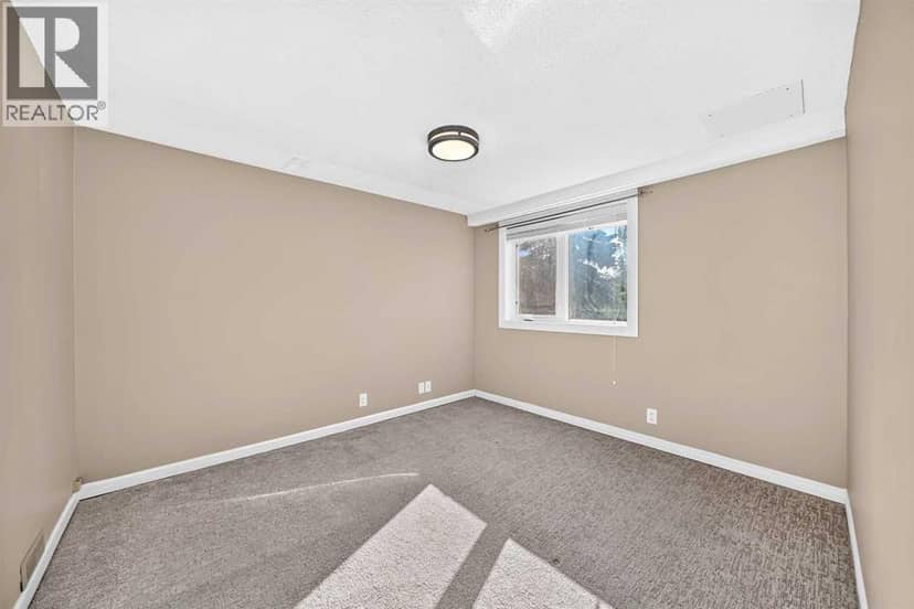 25, 448 Strathcona Drive SW — photo 25 of 34
