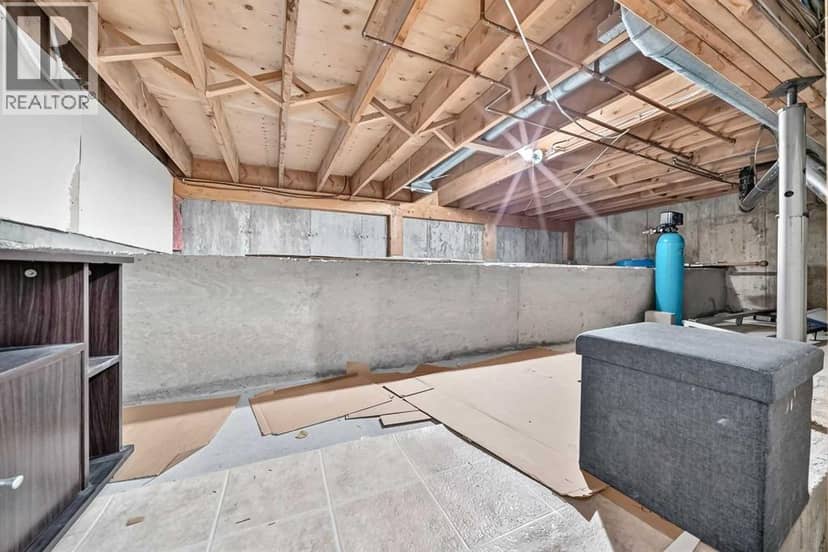 25, 448 Strathcona Drive SW — photo 28 of 34