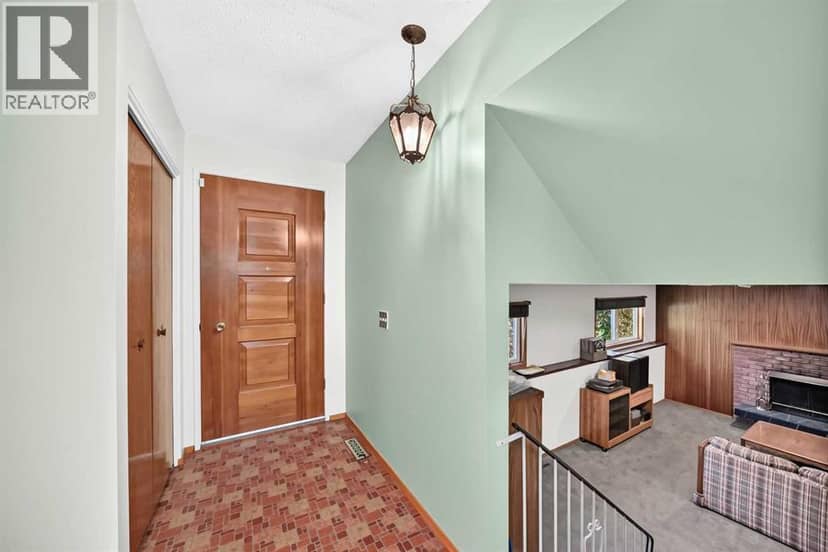 10424 2 Street SE — photo 23 of 40