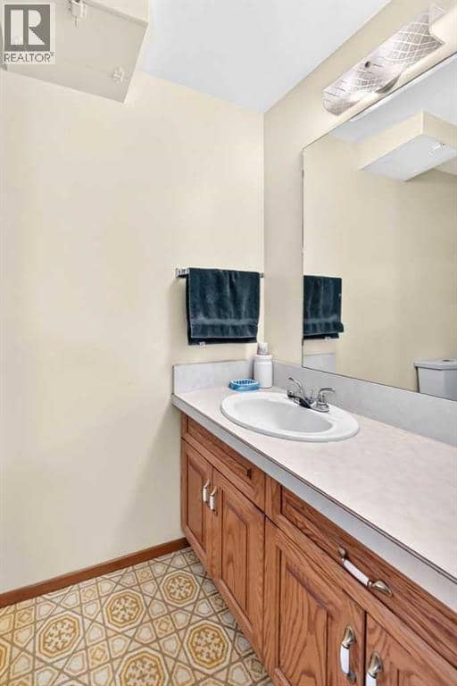 10424 2 Street SE — photo 28 of 40