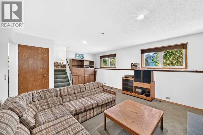 10424 2 Street SE — photo 25 of 40