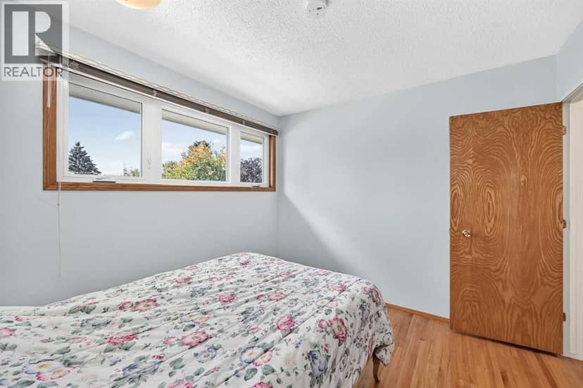 10424 2 Street SE — photo 18 of 40