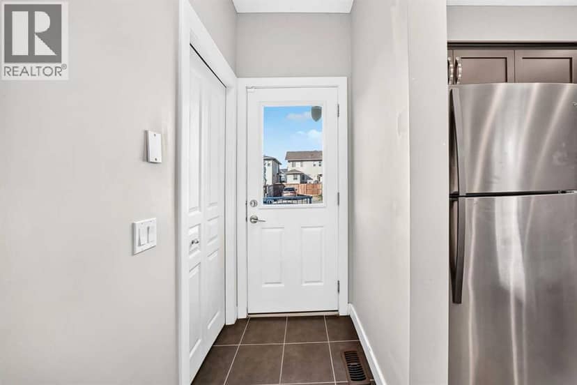 83 Legacy Crescent SE — photo 15 of 31