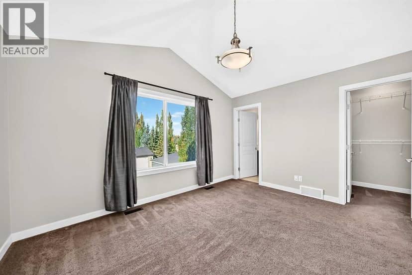 83 Legacy Crescent SE — photo 18 of 31