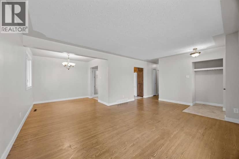 48 Selkirk Drive SW, Calgary, photo 7